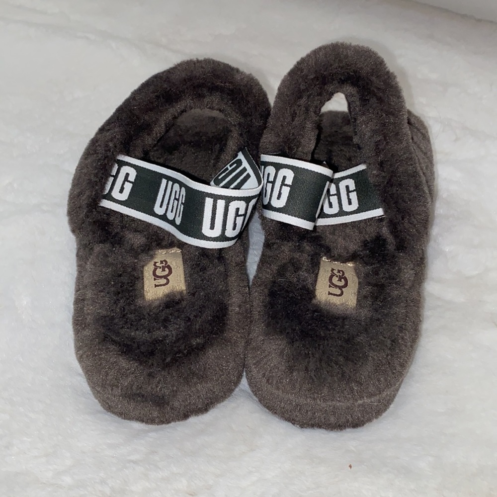 Gray Ugg Slippers, Sz 8 - Picture 3 of 4